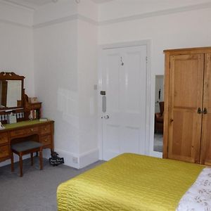 Twin Room Bath